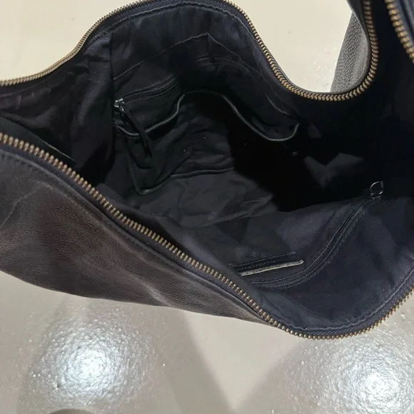 SOLD Vintage Banana Republic Black Leather Hobo Bag shoulder purse grunge everyd - Picture 7 of 16